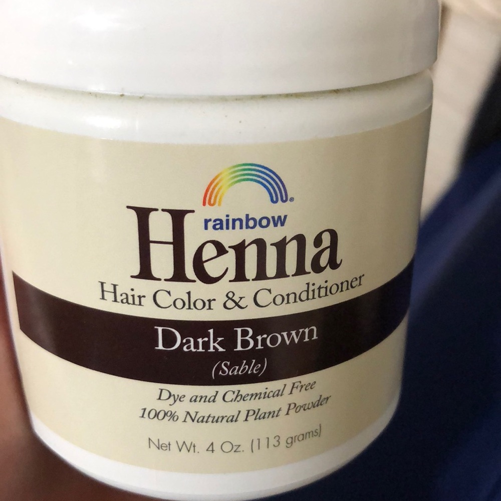 Henna in dark brown color